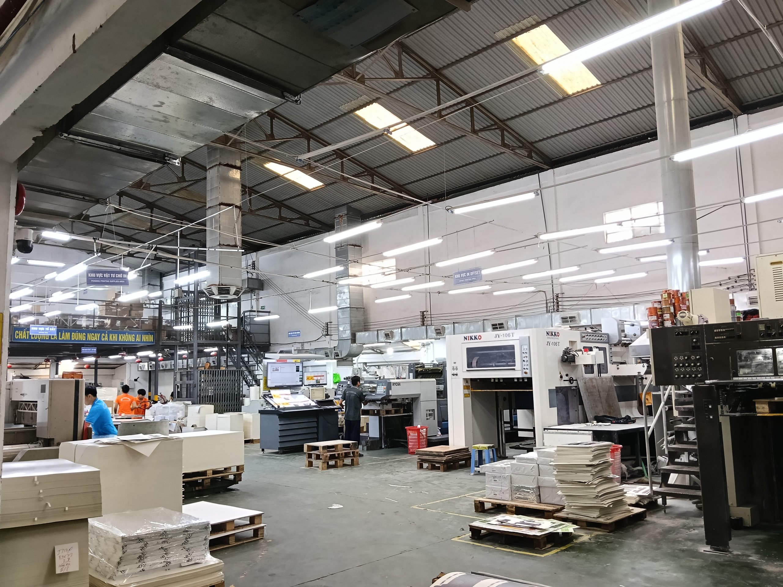 xưởng in hộp trụ tròn đựng trà tphcm